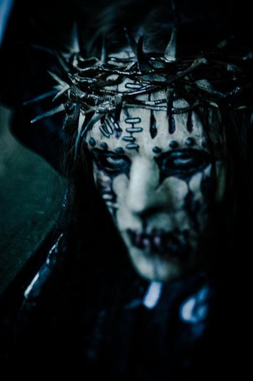 Joey Jordison in 2008, bearing his mask in Slipknot
