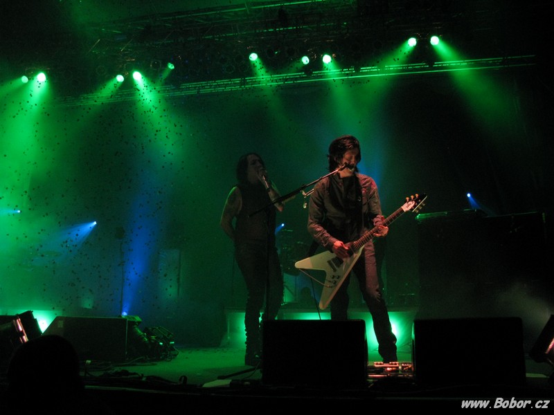 June 3, 2009 performance at Velodrom in Brno, Czech Republic.