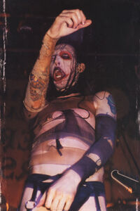 Manson05ob7.jpg